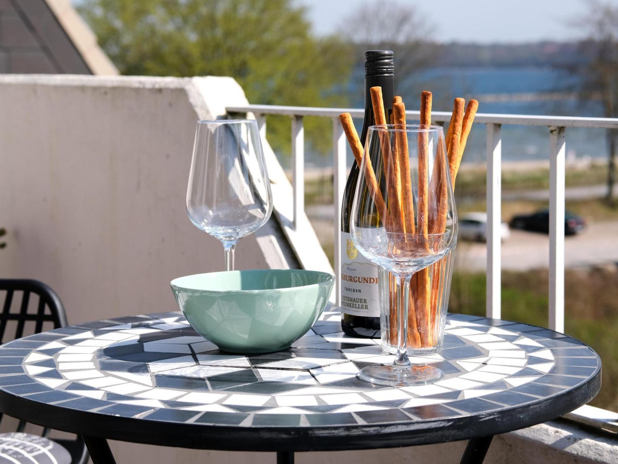 Ostsee, Wunderschoene Wohnung Mit Meerblick ฮาร์ริสลี ภายนอก รูปภาพ