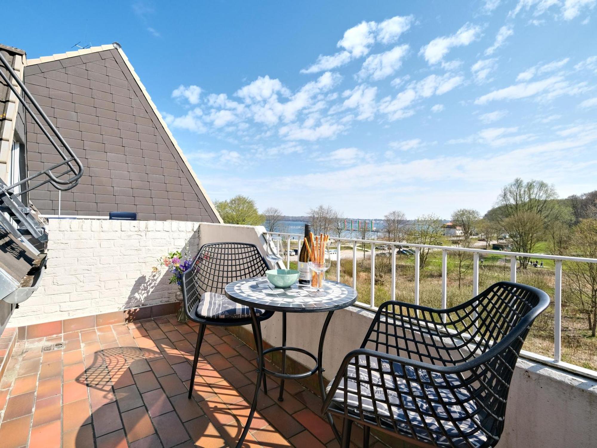 Ostsee, Wunderschoene Wohnung Mit Meerblick ฮาร์ริสลี ภายนอก รูปภาพ